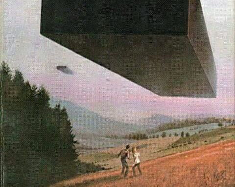 UFo pause, beunaise in the space, it is invaders for the followers